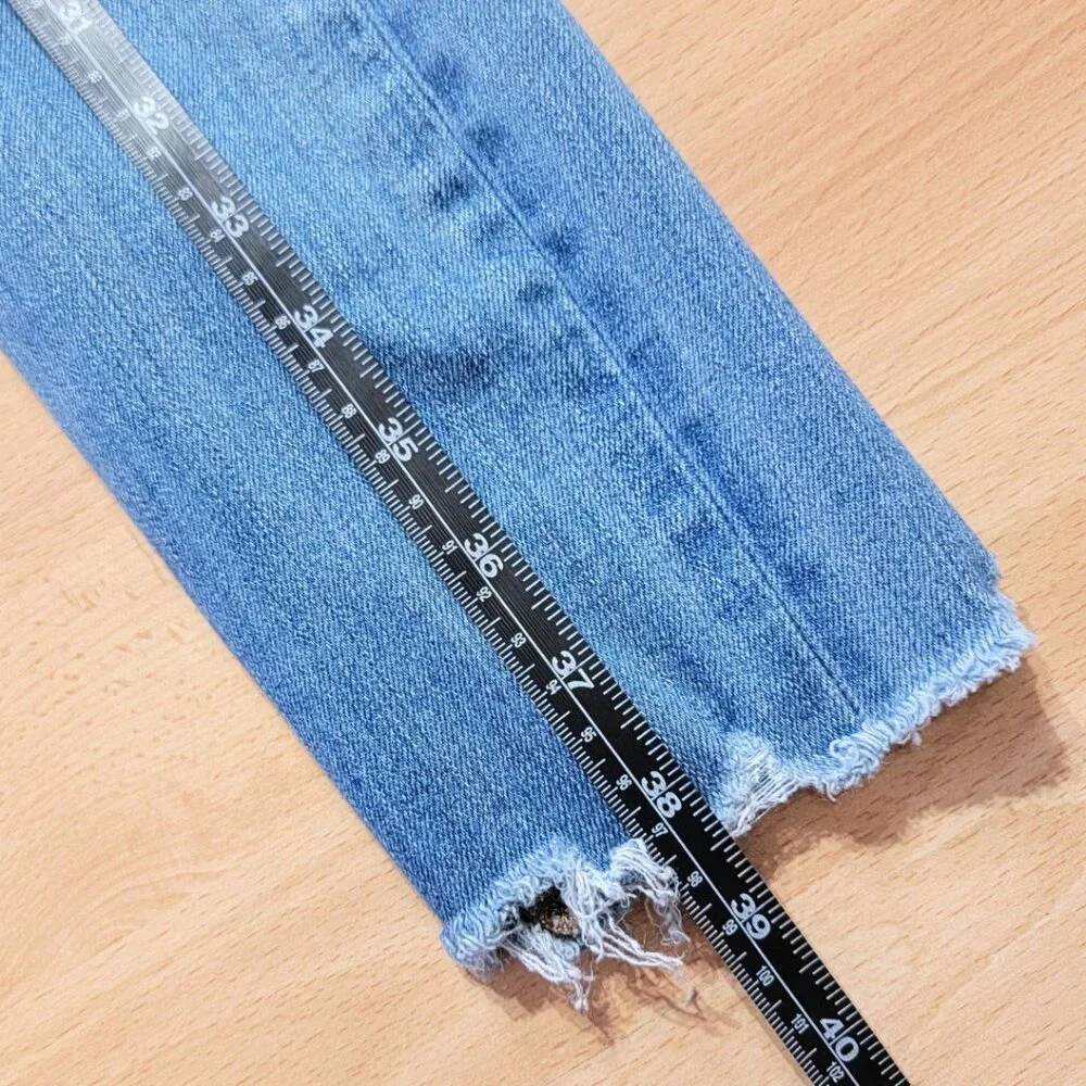 Madewell 9" High-Rise Skinny Jeans: Distressed-Hem Edition | Size: 23 - Picture 4 of 13